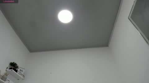 Snapshot of miah_bigboobs chatting on 27, 11, 2025 Miah Collins online show from 27, 11, 2025