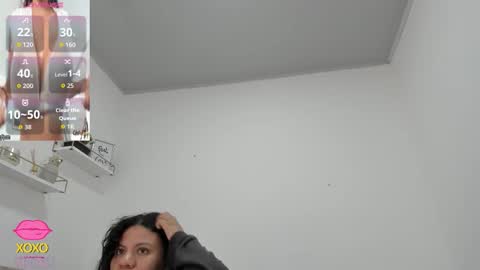 Snapshot of miah_bigboobs chatting on 2, 12, 2025 Miah Collins online show from 2, 12, 2025