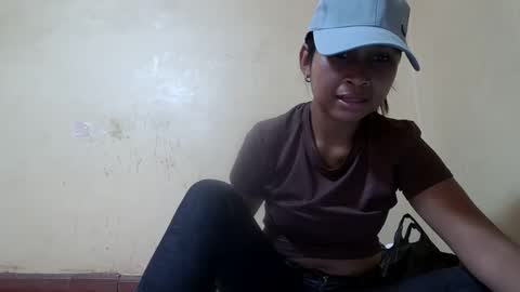 Snapshot of miah_land chatting on 10, 10, 2025 miah_land online show from 10, 10, 2025