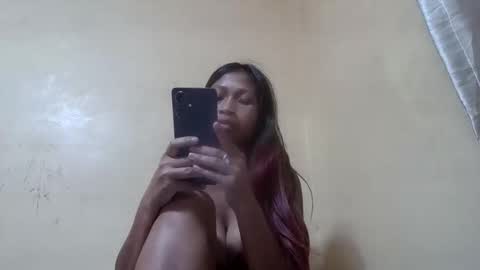 Snapshot of miah_land chatting on 28, 10, 2025 miah_land online show from 28, 10, 2025