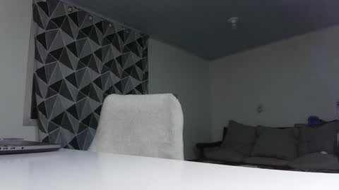 Ms Mia  Owner Of  Your Mind online show from 5, 11, 2025