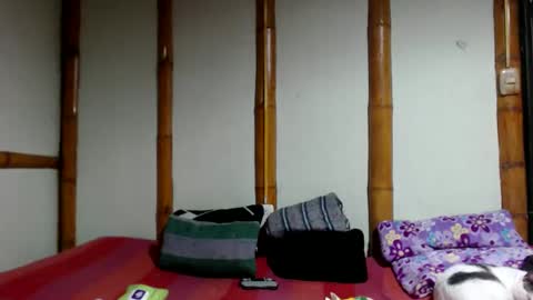 Mia  Sam online show from 19, 4, 2026