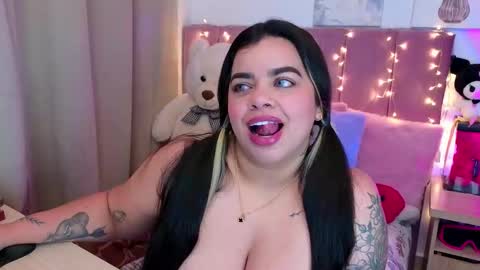 Miah Joness online show from 7, 11, 2025