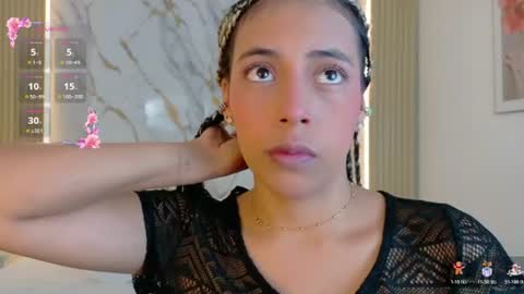 Snapshot of miajones_blowjob chatting on 26, 6, 2026 miajones blowjob online show from 26, 6, 2026