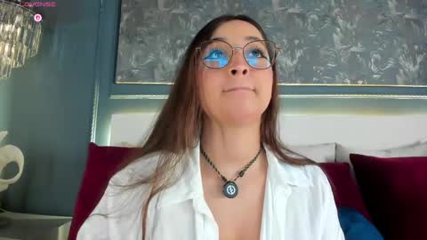 Mia  online show from 31, 5, 2026