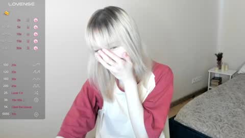 Snapshot of miakimiko chatting on 21, 5, 2026 miakimiko online show from 21, 5, 2026