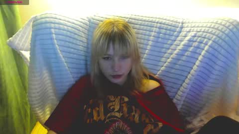 Snapshot of miakimiko chatting on 23, 5, 2026 miakimiko online show from 23, 5, 2026