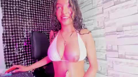 miakirshner_ online show from 2, 2, 2025