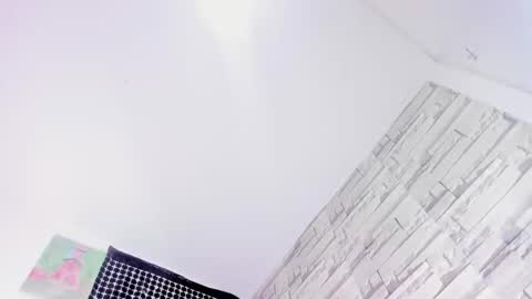 miakirshner_ online show from 7, 2, 2025