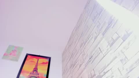 miakirshner_ online show from 5, 3, 2025