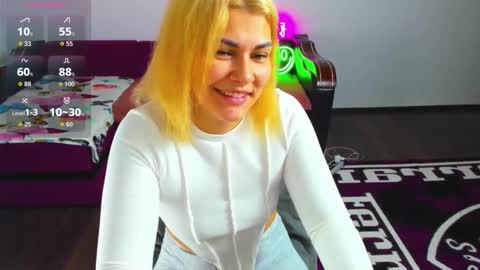 Mia Kittyy online show from 2, 12, 2025