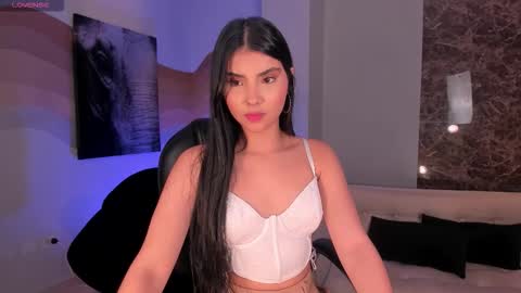 Call me Mia  online show from 16, 10, 2025