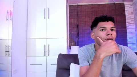 Mia online show from 23, 1, 2025