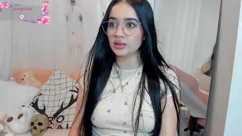 Snapshot of miamaiha chatting on 25, 10, 2025 mia 600am-1000am Colombia time online show from 25, 10, 2025