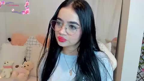 Snapshot of miamaiha chatting on 13, 11, 2025 mia 600am-1000am Colombia time online show from 13, 11, 2025