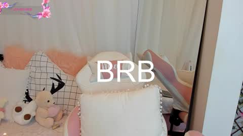 Snapshot of miamaiha chatting on 16, 11, 2025 mia 600am-1000am Colombia time online show from 16, 11, 2025