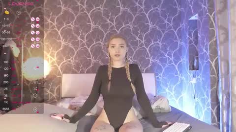 Mia online show from 14, 11, 2025