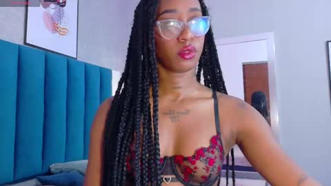 Snapshot of miamidnight1 chatting on 6, 5, 2026 Mia online show from 6, 5, 2026