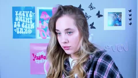 Snapshot of miamilas chatting on 4, 2, 2025 miamilas online show from 4, 2, 2025