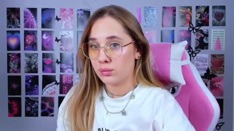 Snapshot of miamilas chatting on 6, 2, 2025 miamilas online show from 6, 2, 2025