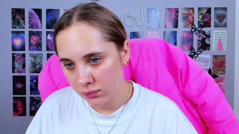 Snapshot of miamilas chatting on 8, 2, 2025 miamilas online show from 8, 2, 2025