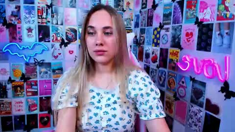 Snapshot of miamilas chatting on 8, 9, 2025 miamilas online show from 8, 9, 2025