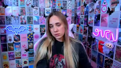 Snapshot of miamilas chatting on 16, 10, 2025 miamilas online show from 16, 10, 2025