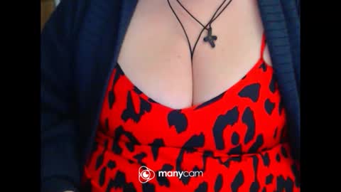 Snapshot of miamimistress chatting on 2, 2, 2026 maya online show from 2, 2, 2026