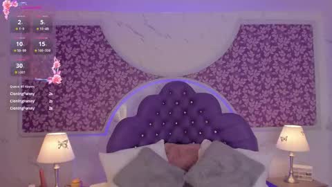 Snapshot of miamontoya chatting on 18, 9, 2025 Mia   -5 7001400 Follow  online show from 18, 9, 2025