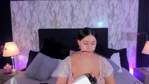Mia   -5 7001400 Follow  online show from 27, 5, 2026