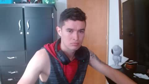 Snapshot of miaou_miaou chatting on 9, 2, 2025 miaou_miaou online show from 9, 2, 2025