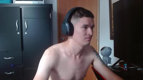 Snapshot of miaou_miaou chatting on 18, 2, 2025 miaou_miaou online show from 18, 2, 2025