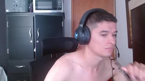 Snapshot of miaou_miaou chatting on 23, 2, 2025 miaou_miaou online show from 23, 2, 2025