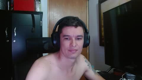 Snapshot of miaou_miaou chatting on 2, 3, 2025 miaou_miaou online show from 2, 3, 2025