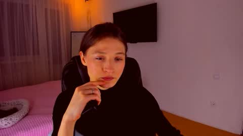 Mia online show from 28, 2, 2026