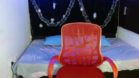 Snapshot of miapeyton chatting on 4, 12, 2024 Mia Peyton online show from 4, 12, 2024