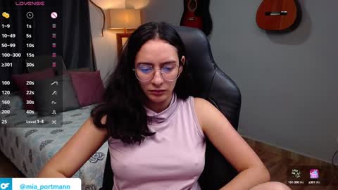 MIAPORTMANN online show from 23, 1, 2025