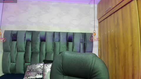 Snapshot of miarivers_1 chatting on 8, 4, 2026 miarivers_1 online show from 8, 4, 2026