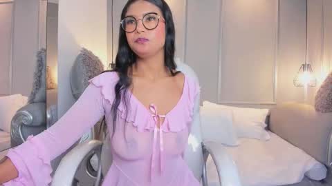 Snapshot of miasmit_ chatting on 1, 3, 2026 Mia online show from 1, 3, 2026