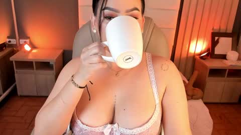 Snapshot of miasphencer chatting on 2, 6, 2026 Mia online show from 2, 6, 2026