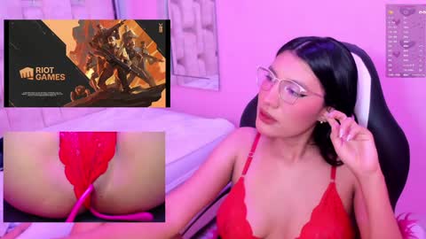 Snapshot of miavoss_ chatting on 15, 1, 2025 mia online show from 15, 1, 2025