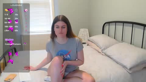 Mia  online show from 17, 2, 2025