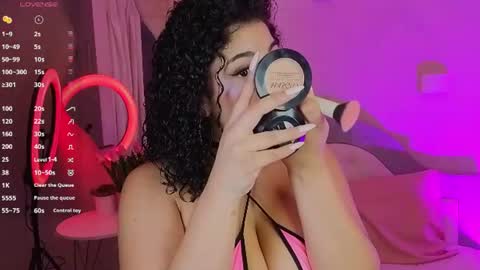 Snapshot of miawoderfull chatting on 7, 7, 2026 Mia online show from 7, 7, 2026
