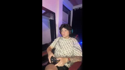 Snapshot of michael_kendall0 chatting on 2, 12, 2024 michael independent model online show from 2, 12, 2024