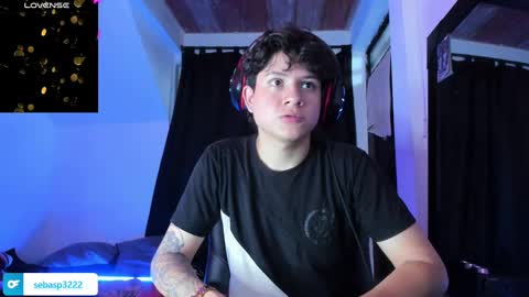 Snapshot of michael_kendall0 chatting on 8, 1, 2025 michael independent model online show from 8, 1, 2025