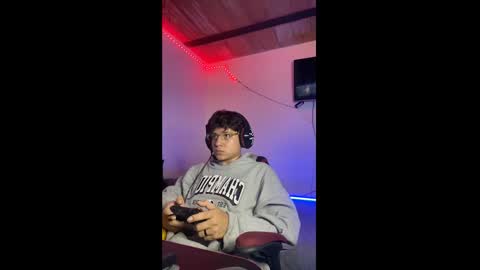 Snapshot of michael_kendall0 chatting on 3, 2, 2025 michael independent model online show from 3, 2, 2025