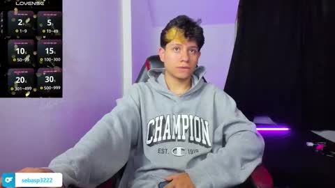 Snapshot of michael_kendall0 chatting on 7, 10, 2025 michael independent model online show from 7, 10, 2025