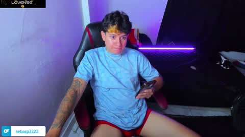 Snapshot of michael_kendall0 chatting on 9, 10, 2025 michael independent model online show from 9, 10, 2025