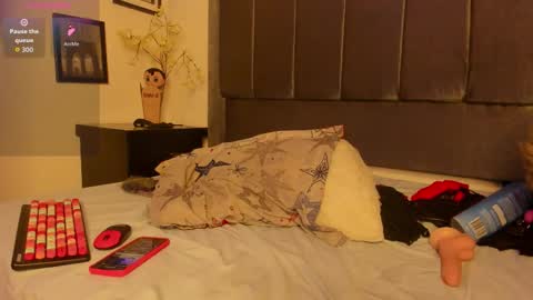 michael_lopez_1 online show from 10, 9, 2025