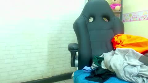 Snapshot of michael_twuis chatting on 12, 1, 2025 I AM MICHAEL online show from 12, 1, 2025